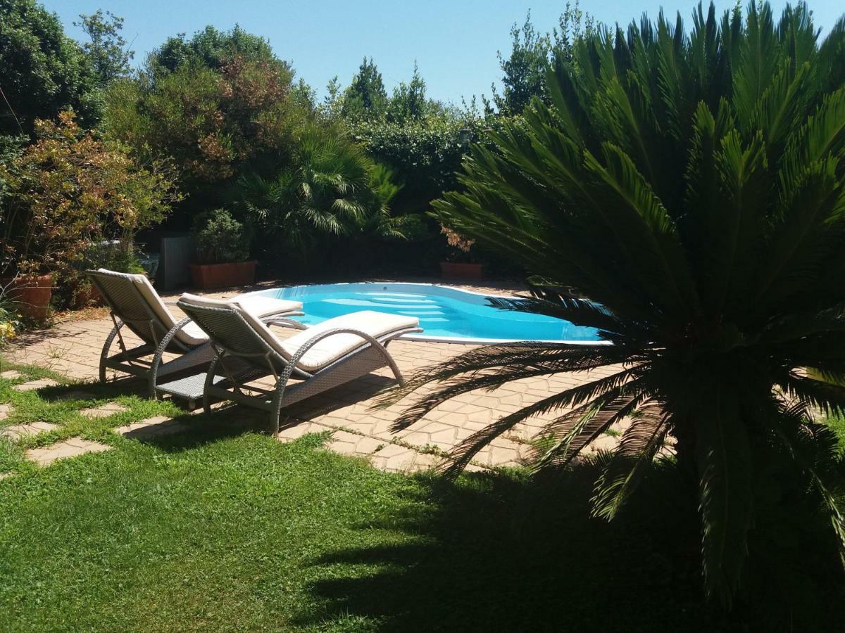L'Affittacamere Nel Parco "Appia Antica" - Piscina A Uso Ospiti Рим Екстер'єр фото