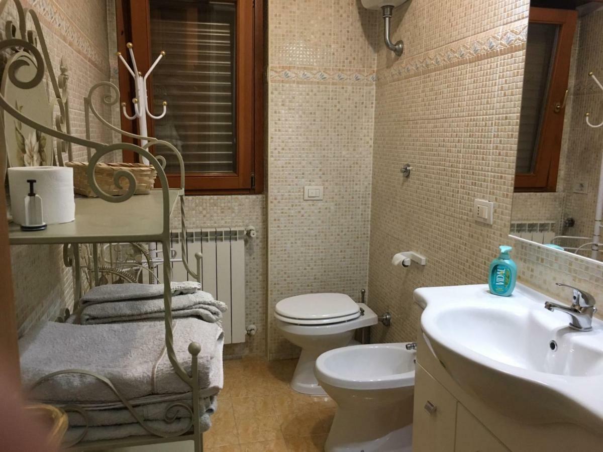 L'Affittacamere Nel Parco "Appia Antica" - Piscina A Uso Ospiti Рим Екстер'єр фото